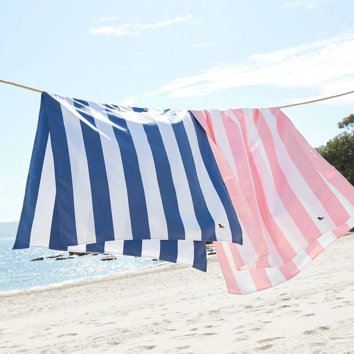 Dock & Bay Dock & Bay Quick Dry Towels - Barbie & Ken (Set Of 6) 4 Dock & Bay Dock & Bay Quick Dry Towels - Barbie & Ken (Set Of 6) - Image 2