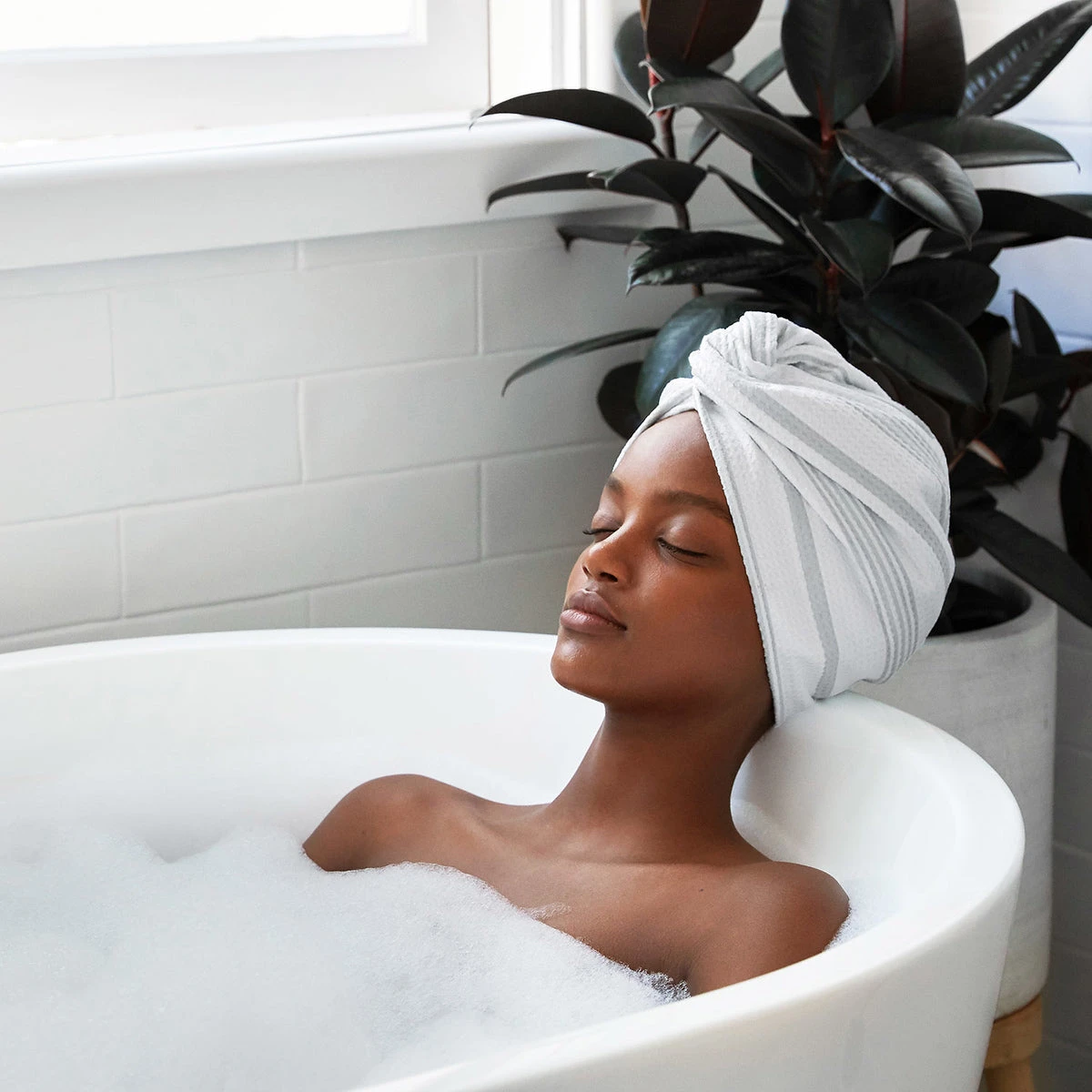 Dock & Bay Outlet Dock & Bay Quick Dry Hair Wrap - Home - Jasmine White - Outlet 5 Dock & Bay Outlet Dock & Bay Quick Dry Hair Wrap - Home - Jasmine White - Outlet - Image 3