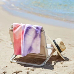 Dock & Bay Dock & Bay Quick Dry Towels - Ember Afterglow -Dock & Bay Shop 02 INSITU22 TOWLB TYD PINK 005 SQ X3