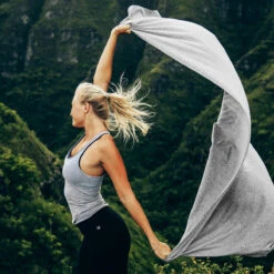 Dock & Bay Dock & Bay Quick Dry Towels - Mountain Grey -Dock & Bay Shop 03 HAWAII17 ACTIVE GREY 124 SQ X3