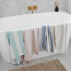 Dock & Bay Dock & Bay Bath Towels - Primrose Pink -Dock & Bay Shop 03 HOME23 INSITU TOWLH CBH SET2 001 SQ X3