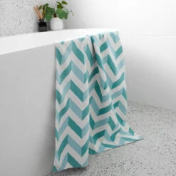 Dock & Bay Dock & Bay Bath Towels - Forest Sage -Dock & Bay Shop 03 HOME23 INSITU TOWLH GEO SAGE 005 SQ X3