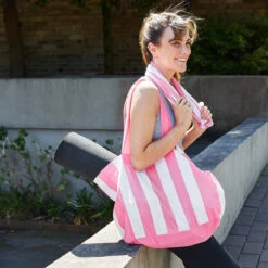 Dock & Bay Dock & Bay Cooling Gym Towel - Malibu Pink -Dock & Bay Shop 03 MOSMAN22 FITNESS COOL CAB LTPNK 044 SQ X3