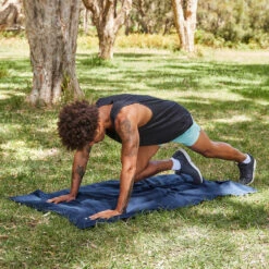 Dock & Bay Dock & Bay Quick Dry Towels - Deep Sea Navy -Dock & Bay Shop 03 PARKFITNESS22 TOWLF ESS DKBLU 023 SQ X3