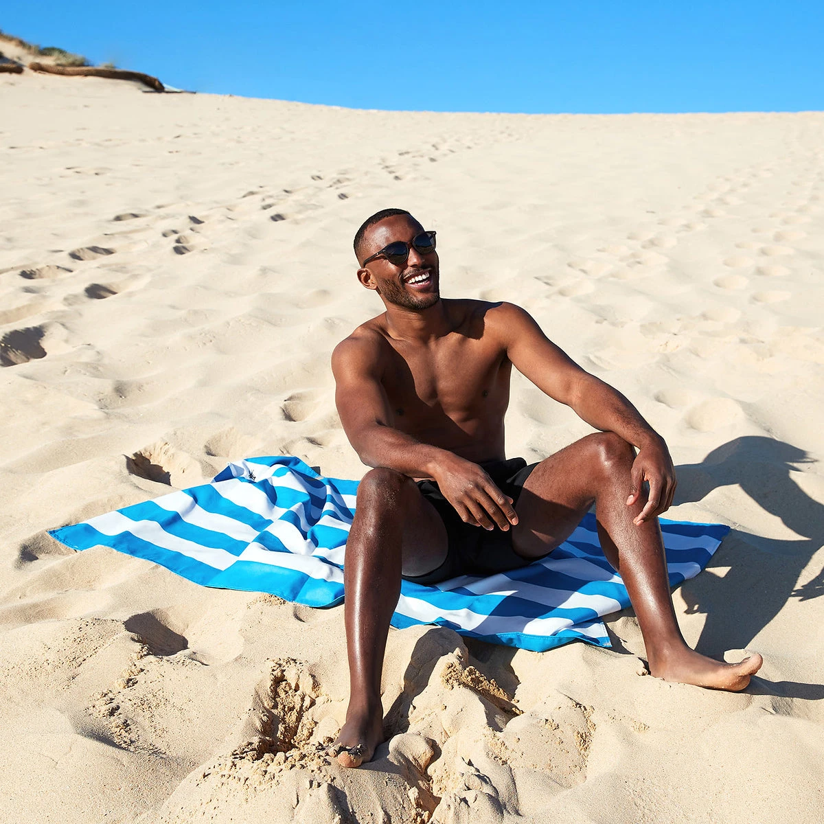 Dock & Bay Dock & Bay Quick Dry Towels - Cabana Classics (Set Of 4) 5 Dock & Bay Dock & Bay Quick Dry Towels - Cabana Classics (Set Of 4) - Image 3