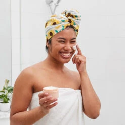 Dock & Bay Dock & Bay Hair Wraps - Daisy Daze -Dock & Bay Shop 04 HOME23 HAIRW FLO SUNFL 065 SQ VIDEO X3 83a31468 efe5 4065 828e 619967ecc2a7