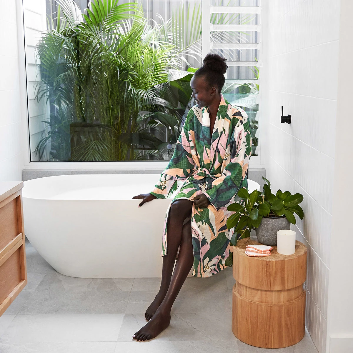 Dock & Bay Dock & Bay Bath Robe - Nautical Navy 6 Dock & Bay Dock & Bay Bath Robe - Nautical Navy - Image 4