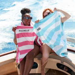 Dock & Bay Dock & Bay Quick Dry Towels - Phi Phi Pink 22 Dock & Bay Dock & Bay Quick Dry Towels - Phi Phi Pink -Dock & Bay Shop 05 AMALFI23 TOWLB CAB 007 SQ X3 f5a4f80e e8cb 4045 8c51 480353c3970f