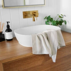 Dock & Bay Dock & Bay Bath Towels - Coconut Cream -Dock & Bay Shop 05 HOME23 INSITU TOWLH CBH CREAM 019 SQ X3