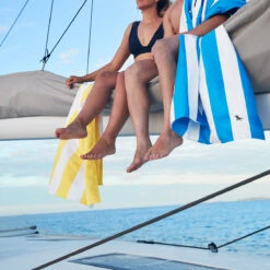 Dock & Bay Dock & Bay Quick Dry Towels - Bold & Bright (Set Of 4) -Dock & Bay Shop 05 WHITSUNDAYS19 CABANA D2 825 SQ X3