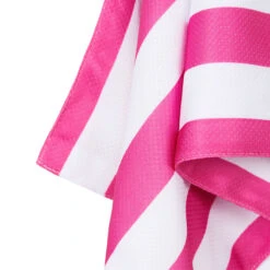Dock & Bay Outlet Dock & Bay Quick Cool Gym Towel - Phi Phi Pink - Outlet -Dock & Bay Shop 06 COOL CAB PINK detail X3
