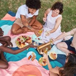 Dock & Bay Dock & Bay Picnic Blanket - Get Wavy -Dock & Bay Shop 06 PICNICPARK22 PICNIC SGW GETWAV FRIENDS 057 SQ X3