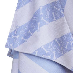 Dock & Bay Dock & Bay Dog Towels - Pawfect Purple 24 Dock & Bay Dock & Bay Dog Towels - Pawfect Purple -Dock & Bay Shop 07 DOGTWL PAWPPL detail X3