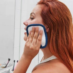 Dock & Bay Reusable Makeup Removers - Whitsunday Blue -Dock & Bay Shop 07 HOME23 MAKUP STD NAVY D2 014 SQ X3