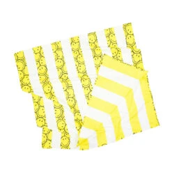 Dock & Bay Outlet Dock & Bay Kids Beach Towels - Doing Our Bit - Smiley - Outlet -Dock & Bay Shop 07 TOWLB DOB SMILE flatfold X3 dbe9fe0e 0f8a 4912 825a 34b3faba5a76