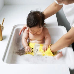 Dock & Bay Outlet Dock & Bay Wash Mitt - Animal - Greta Giraffe - Outlet 20 Dock & Bay Outlet Dock & Bay Wash Mitt - Animal - Greta Giraffe - Outlet -Dock & Bay Shop 08 BABYMERAKI21 HOODT ANI HD GIRAF 002 SQ X3