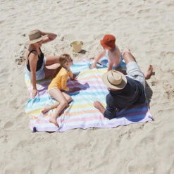 Dock & Bay Dock & Bay Quick Dry Towel For Two - Extra Extra Large - Unicorn Waves 18 Dock & Bay Dock & Bay Quick Dry Towel For Two - Extra Extra Large - Unicorn Waves -Dock & Bay Shop 08 FAMILYBALMORAL23 TOWLB SUM UNICN X2 003 SQ X3