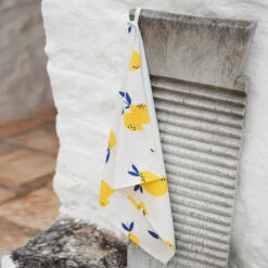 Dock & Bay Dock & Bay Tea Towels - Zest Is Best (3) 20 Dock & Bay Dock & Bay Tea Towels - Zest Is Best (3) -Dock & Bay Shop 08 HOMEITALY23 TEATWL ZEST 039 SQ X3