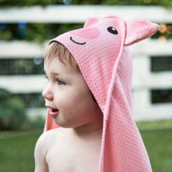 Dock & Bay Outlet Dock & Bay Baby Hooded Towels - Parker Pig - Outlet -Dock & Bay Shop 08 TERRIGAL21 HOODT ANI SM PIG S3 047 SQ X3