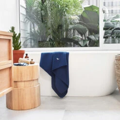 Dock & Bay Dock & Bay Bath Towels - Nautical Navy -Dock & Bay Shop 09 MUSEHOME22 TOWLH CLA NAVY 02 SQ X3