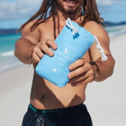 Dock & Bay Dock & Bay Quick Dry Towels - Essential - Set (4) -Dock & Bay Shop 09 WHITSUNDAYS19 ACTIVE BLUE D2 551 SQ X3