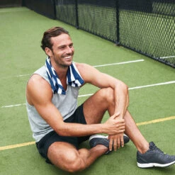 Dock & Bay Dock & Bay Cooling Gym Towel - Whitsunday Blue 26 Dock & Bay Dock & Bay Cooling Gym Towel - Whitsunday Blue -Dock & Bay Shop 10 ACTIVEOUTDOORS19 COOL NAVY S3 015 SQ X3