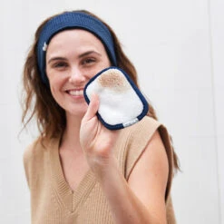 Dock & Bay Reusable Makeup Removers - Whitsunday Blue -Dock & Bay Shop 10 HOMEAUS23 HEADW MAKUP CLA NAVY MADDIE 028 SQ X3