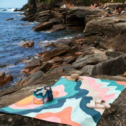 Dock & Bay Dock & Bay Foldaway Tote Bags - Get Wavy -Dock & Bay Shop 10 INSITU22 BAGF SGW GETWAV 012 SQ X3