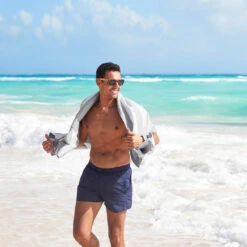 Dock & Bay Dock & Bay Quick Dry Towels - Goa Grey 28 Dock & Bay Dock & Bay Quick Dry Towels - Goa Grey -Dock & Bay Shop 10 TULUM17 CABANA LIGHT GREY S1 136 SQ X3