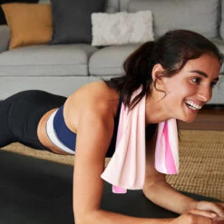 Dock & Bay Outlet Cooling Sports Towel - Go Faster - Sprint Pink - Outlet 23 Dock & Bay Outlet Cooling Sports Towel - Go Faster - Sprint Pink - Outlet -Dock & Bay Shop 10 WINDANG20 COOL FST PNK S3 012 SQ X3