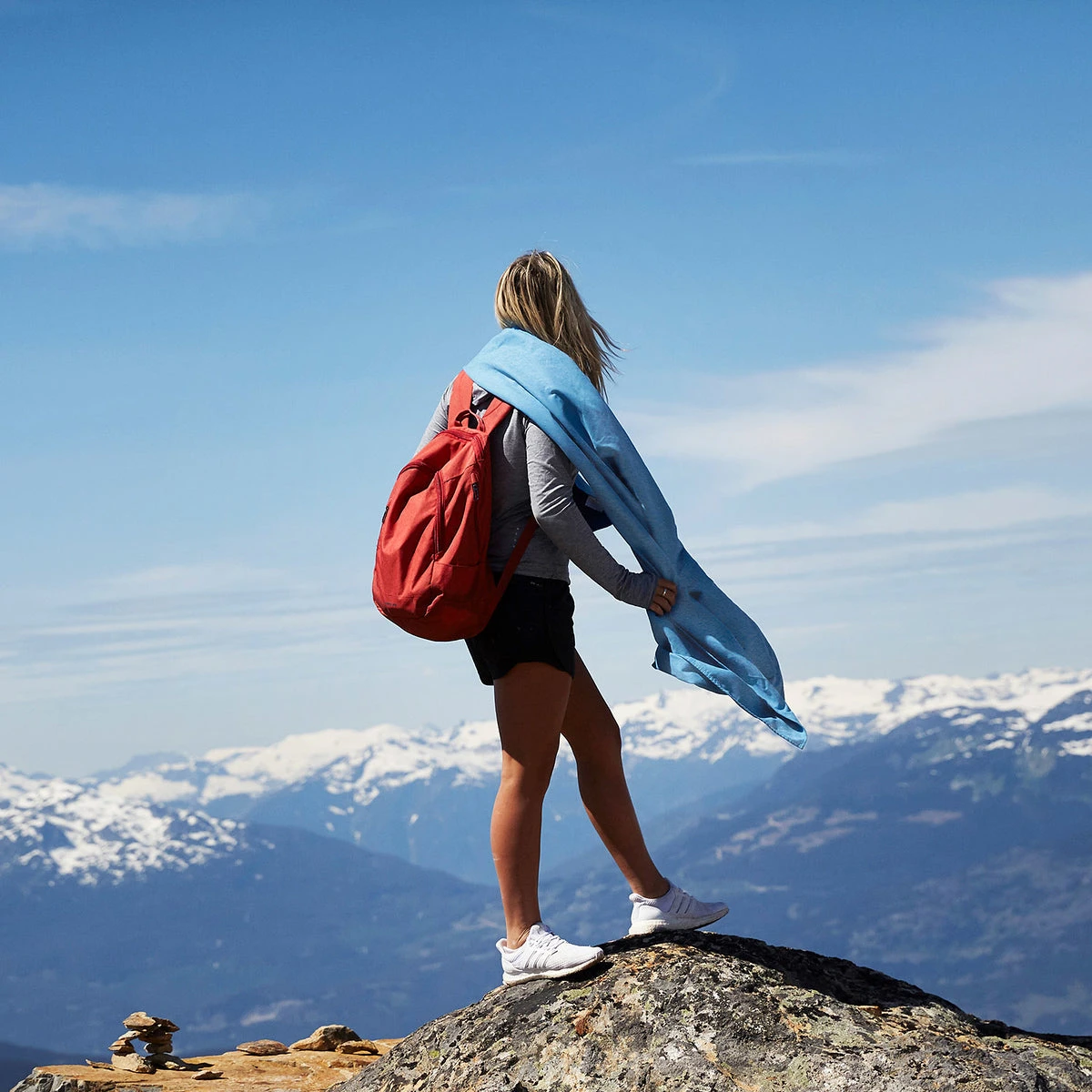 Dock & Bay Dock & Bay Quick Dry Towels - Lagoon Blue 13 Dock & Bay Dock & Bay Quick Dry Towels - Lagoon Blue - Image 11