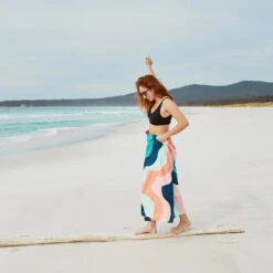 Dock & Bay Dock & Bay Quick Dry Towels - Get Wavy -Dock & Bay Shop 12 BAYOFFIRES22 TOWLB SGW GETWAV 014 SQ X3