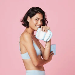 Dock & Bay Outlet Reusable Makeup Removers - Chamomile Blue - Outlet -Dock & Bay Shop 12 CREATIVE21 MAKUP HOM LTBLU 129 SQ X3