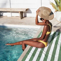 Dock & Bay Dock & Bay Quick Dry Towels - Naturally Neutral (Set Of 4) -Dock & Bay Shop 12 HOME20 TOWLB CAB KHAKI D2M19 102 SQ X3