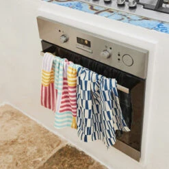 Dock & Bay Dock & Bay Tea Towels - Fruit Salad 26 Dock & Bay Dock & Bay Tea Towels - Fruit Salad -Dock & Bay Shop 12 HOMEITALY23 TEATWL SET3 004 SQ X3