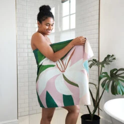 Dock & Bay Outlet Dock & Bay Bath Towels - Monte Verde - Outlet -Dock & Bay Shop 12 POLLARD21 UK TOWLH RET MONT S2 005 SQ X3