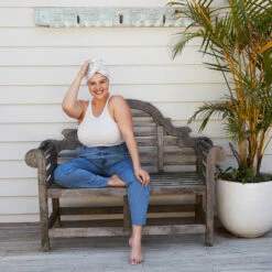 Dock & Bay Outlet Dock & Bay Quick Dry Hair Wrap - Home - Jasmine White - Outlet 30 Dock & Bay Outlet Dock & Bay Quick Dry Hair Wrap - Home - Jasmine White - Outlet -Dock & Bay Shop 13 HOME20 HAIRW HOM WGREY D2M16 013 SQ X3