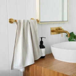 Dock & Bay Dock & Bay Bath Towels - Coconut Cream -Dock & Bay Shop 13 HOME23 INSITU TOWLH CBH CREAM 017 SQ X3