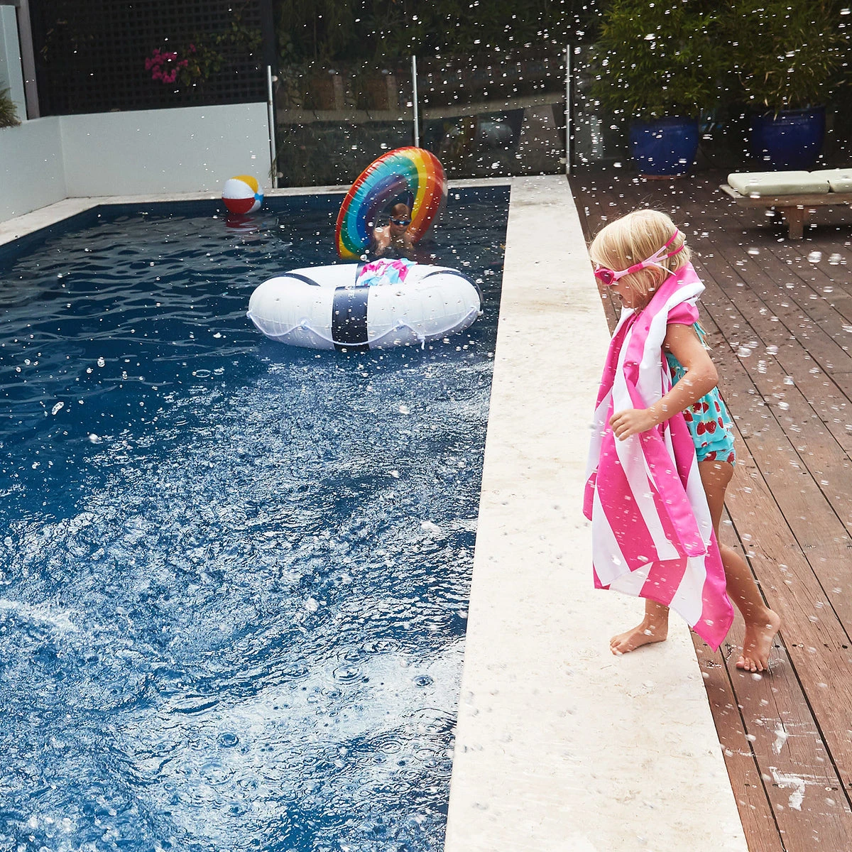 Dock & Bay Dock & Bay Quick Dry Towels - Phi Phi Pink 15 Dock & Bay Dock & Bay Quick Dry Towels - Phi Phi Pink - Image 13