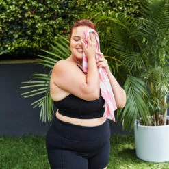 Dock & Bay Dock & Bay Cooling Gym Towel - Malibu Pink -Dock & Bay Shop 14 HOMEFITNESS23 COOL CAB LTPNK 038 SQ X3