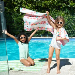 Dock & Bay Outlet Dock & Bay Kids Beach Towels - Vacay Vibes - Outlet -Dock & Bay Shop 14 KIDSMERAKI21 TOWLB KID 023 SQ X3