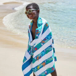 Dock & Bay Dock & Bay Kids Beach Towels - Beneath The Reef 34 Dock & Bay Dock & Bay Kids Beach Towels - Beneath The Reef -Dock & Bay Shop 15 KIDSBEACH22 TOWLB KID REEF 059 SQ X3