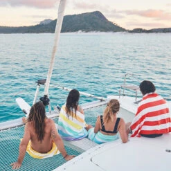 Dock & Bay Dock & Bay Quick Dry Towels - Waikiki Coral 35 Dock & Bay Dock & Bay Quick Dry Towels - Waikiki Coral -Dock & Bay Shop 16 WHITSUNDAYS19 SUMMER D2 868 SQ X3