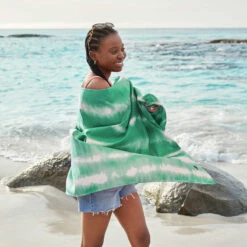 Dock & Bay Dock & Bay Quick Dry Towels - Mellow Meadow -Dock & Bay Shop 20 BAYOFFIRES22 TOWLB TYD GREEN 019 SQ X3