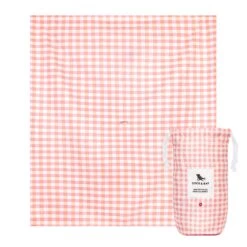 Dock & Bay Dock & Bay Picnic Blanket - Strawberries & Cream -Dock & Bay Shop PICNIC GIN XL PINK 22c794a5 22c1 4951 b70b dacdc4fb2f2c