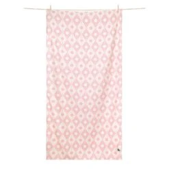 Dock & Bay Dock & Bay Bath Towels - Diamond Pink 35 Dock & Bay Dock & Bay Bath Towels - Diamond Pink -Dock & Bay Shop TOWLH GEO LG PINK 6fed4988 728e 4693 b980 c8856b56dd09